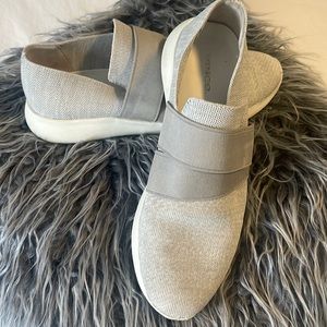 Vince slip on sneakers